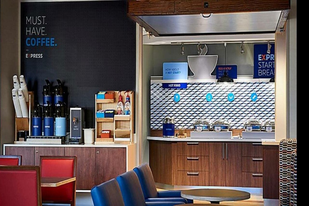 Holiday Inn Express & Suites - Grand Rapids Airport - South By Ihg Dış mekan fotoğraf